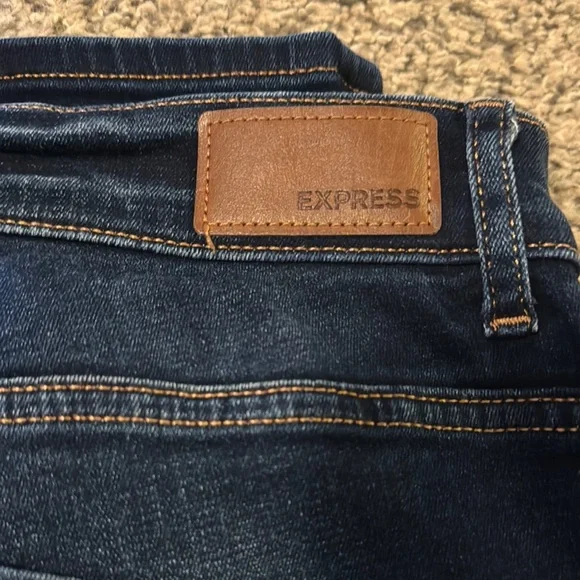 Express Women’s Jeans - Picture 3 of 4